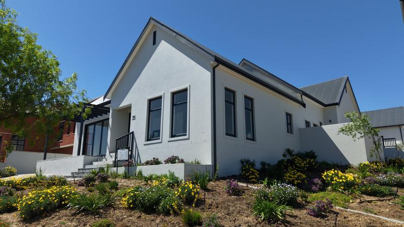 4 Bedroom Property for Sale in Mount Royal Golf Estate Western Cape